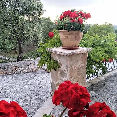 Trulli Monteallegro *